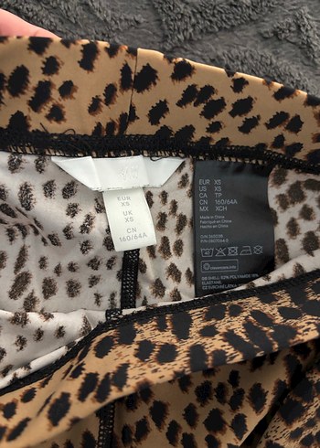 Kahverengi Leopar Desenli Kadın Kumaş tayt - Görsel 3