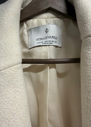 Beyaz Kemerli Uzun Kadın Kaban - Görsel 2