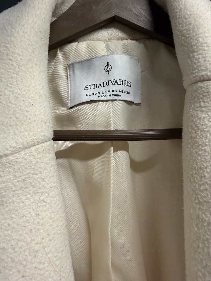 Beyaz Kemerli Uzun Kadın Kaban - Görsel 2