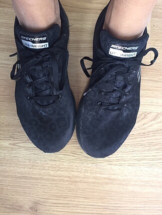 38 Beden siyah Renk Skechers Ayakkabı