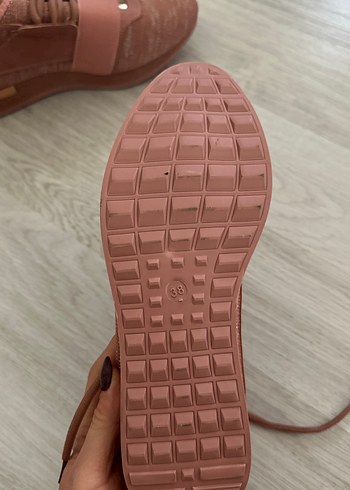 Pembe Bağcıklı Kadın Dolgu Topuk Spor Ayakkabı - Görsel 3