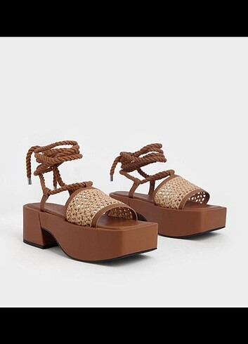 Charles Keith Sandalet 