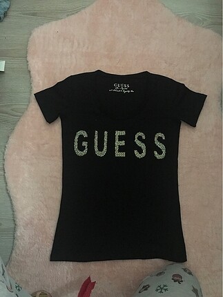 Guess tshırt
