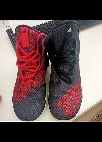 Adidas Basketbol Ayakkabısı 