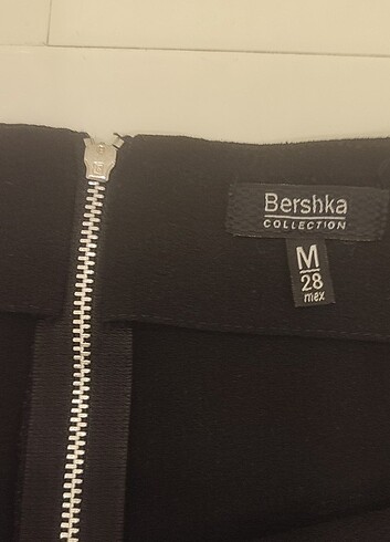 m Beden siyah Renk Bershka Etek