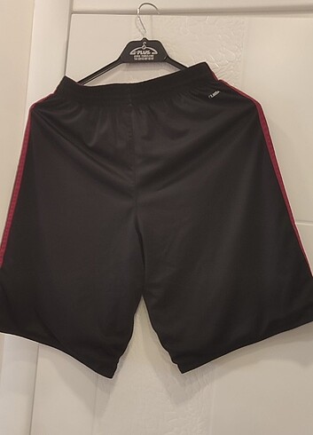 12-13 Yaş Beden siyah Renk Adidas Şort 