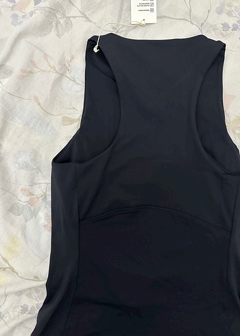xs Beden Oysho Siyah V Yaka Spor Üstü