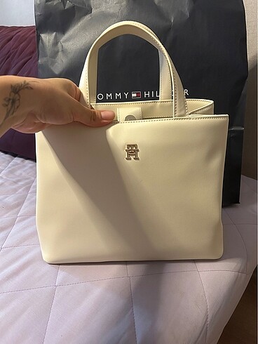 Tommy Hilfiger Tommy hilfiger