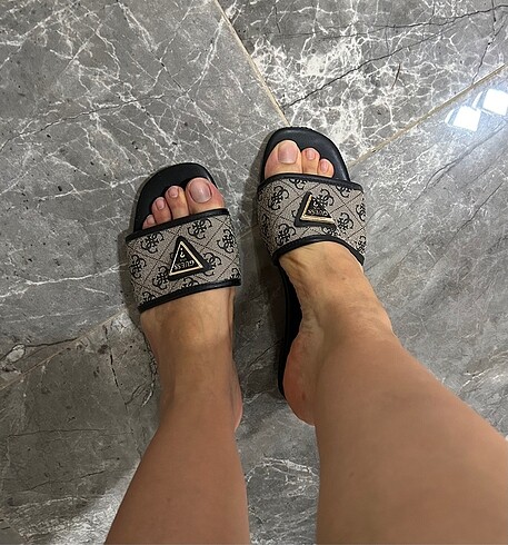 39 Beden Guess terlik
