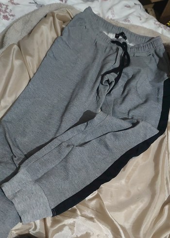 Gri Bershka eşofman altı S VE M BEDEN - Görsel 4