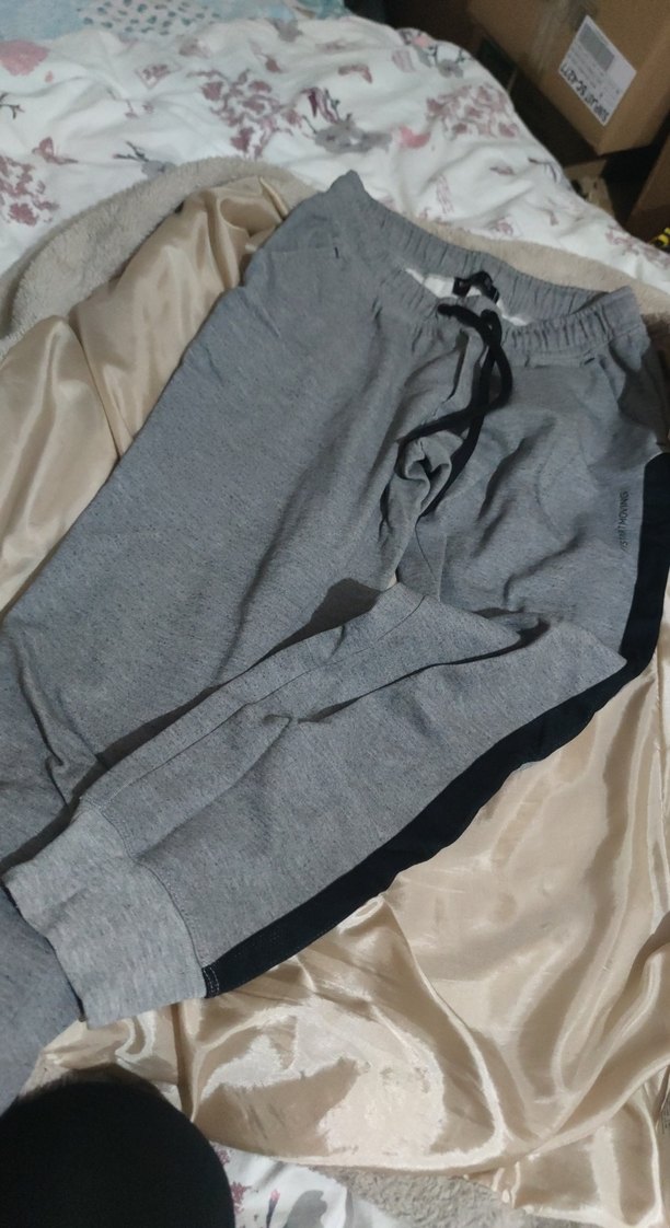 Gri Bershka eşofman altı S VE M BEDEN - Görsel 4