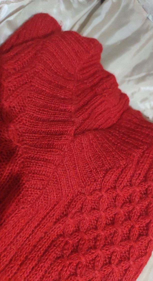 Kırmızı V Yaka Örgü Kadın Kazak - Görsel 3
