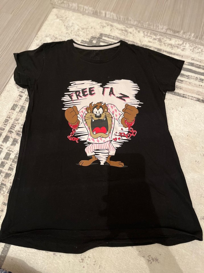 Kız Çocuk Siyah Baskılı Puf Kollu Tişört - Görsel 2