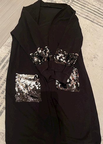 Siyah Payet Detaylı Uzun Kadın Çeker - Görsel 3