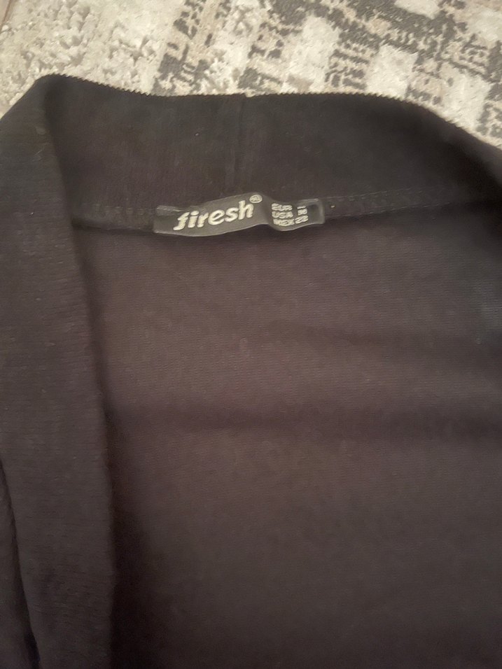 Siyah Payet Detaylı Uzun Kadın Çeker - Görsel 4