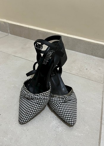 Kareli Tokalı Siyah Topuklu Kadın Ayakkabı - Görsel 2