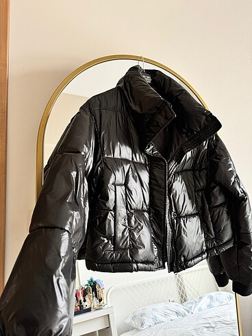 Stradivarius Siyah Şişme Mont