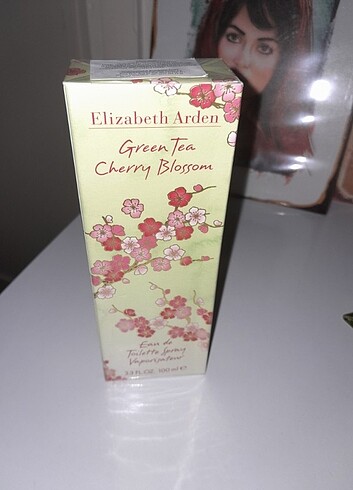 Elizabeth Arden Cheryy Blossom