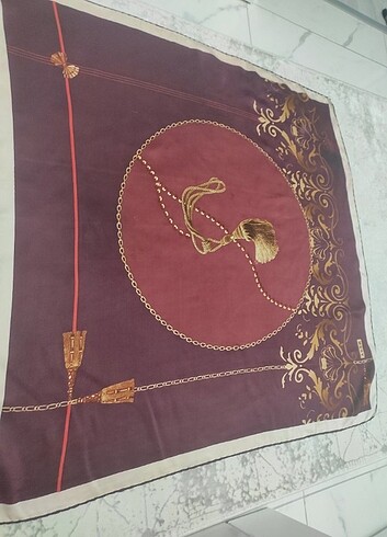 Aker eşarp 