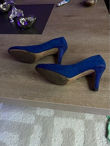 37 Beden mavi Renk BERSHKA mağazası orjinal süet stiletto