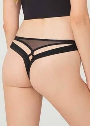 Siyah tanga model