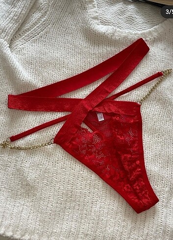 Kırmızı tanga model