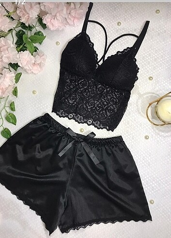 Üstü dolgusuz desteksiz altı saten