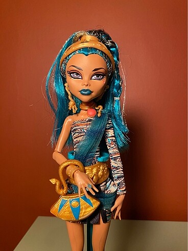 Monster High nefera ve draculuara