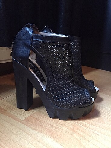 Diğer Bootie