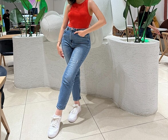 Stradivarius mom jean