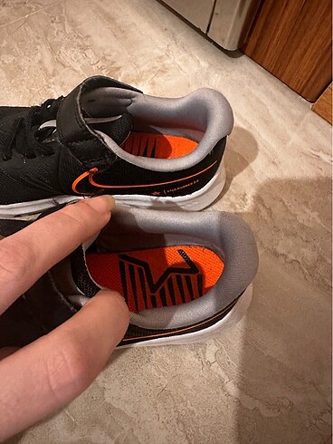 30 Beden Nike runner çocuk spor ayakkabısı