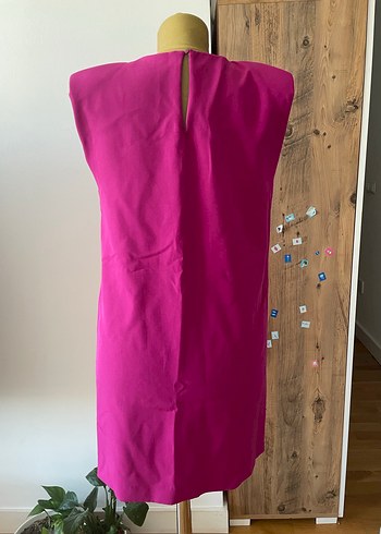 Zara Sıklamen renk Kolsuz Midi elbise