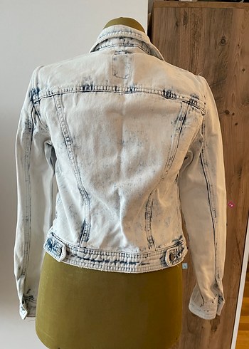 s Beden Beyaz Batik Desenli Kadın Denim Ceket