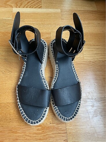 Zara Zara sandalet