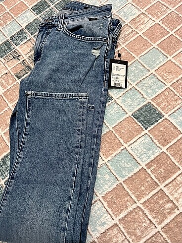 32 Beden Mavi erkek jean