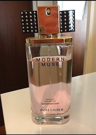 Estee Lauder Modern Muse Chic parfüm