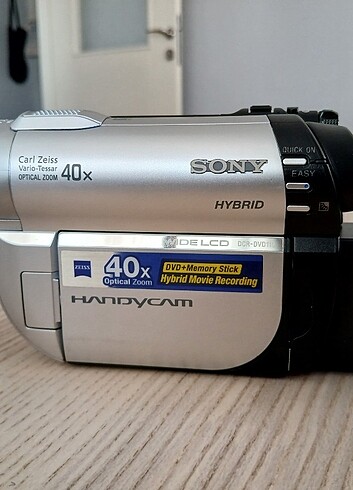 Sony SONY DCR-DVD-110 40x Optical Zoom Kamera