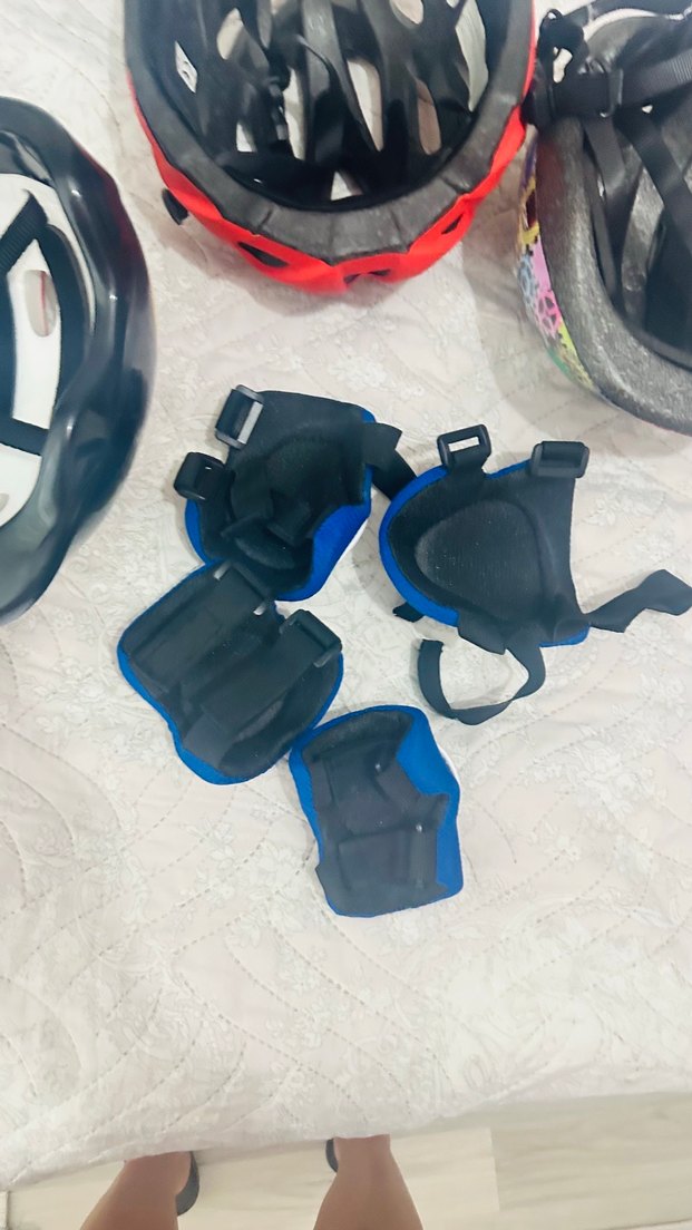 Renkli Desenli Erkek Çocuk Kask ve Koruyucu Seti - Görsel 4