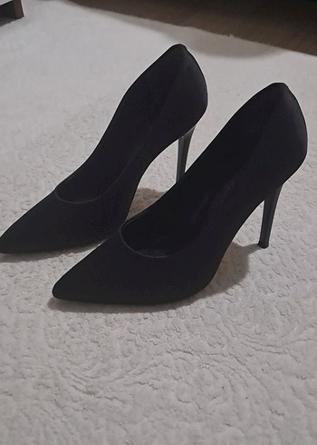 Siyah Süet Stiletto Topuklu Kadın Ayakkabı