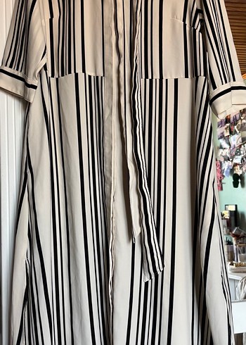 H&M Uzun Boylu Çizgili V Yaka Gömlek elbise