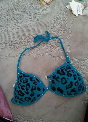 Bikini üstü 
