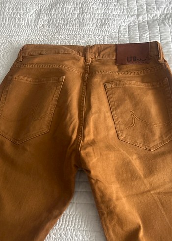 Düğmeli Kahverengi Kadın Süet Pantolon - Görsel 3