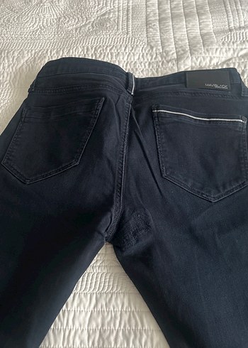 Erkek Siyah Kemerli Normal Kesim Denim Pantolon - Görsel 3