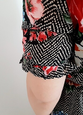 Batik Butik marka çiçekli elbise 