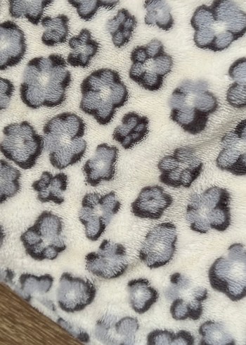 Kapüşonlu Leopar Desenli Kız Çocuk Ceketi - Görsel 2