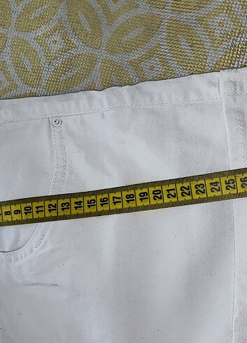 Beyaz şort 42 beden - Görsel 6