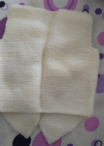 Çocuk Beyaz Örgü V Yaka Süveter - Görsel 2