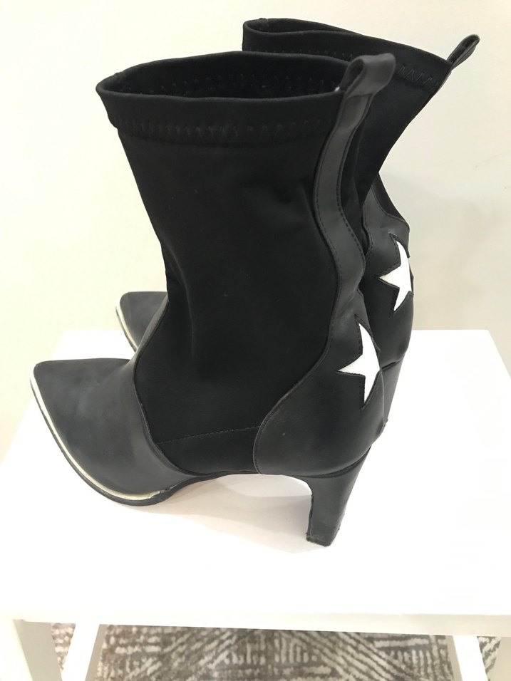 Tokalı Siyah Yüksek Topuklu Kadın Çizme - Görsel 3