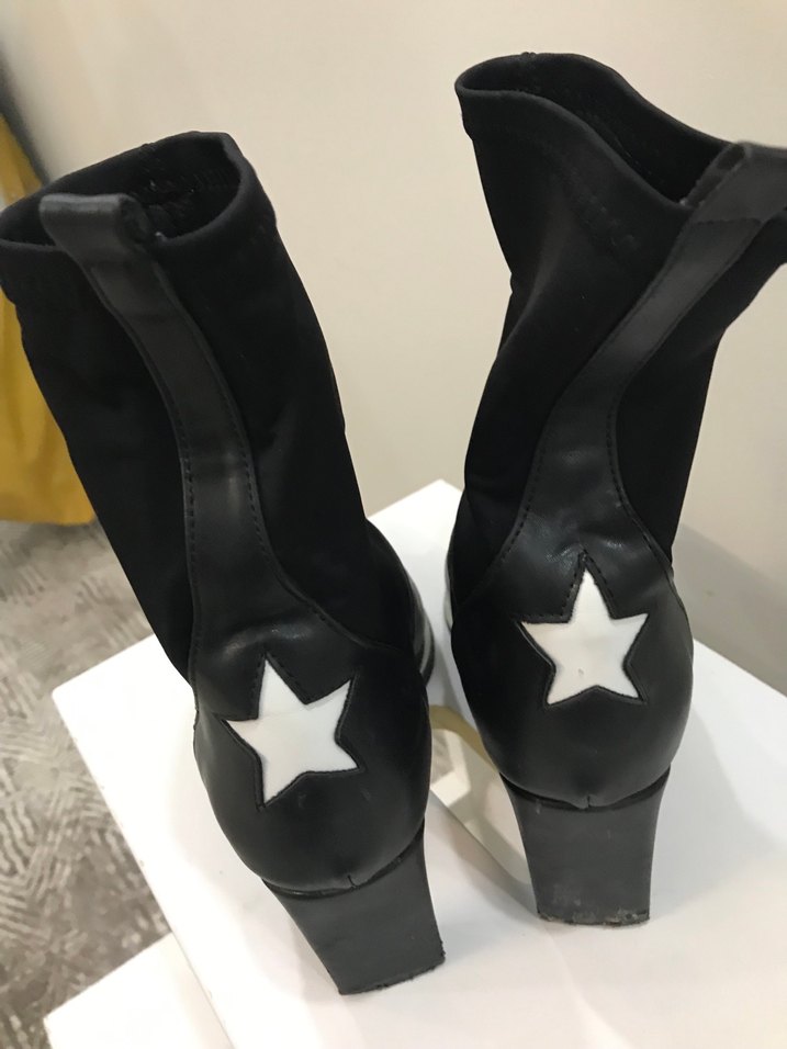 Tokalı Siyah Yüksek Topuklu Kadın Çizme - Görsel 2