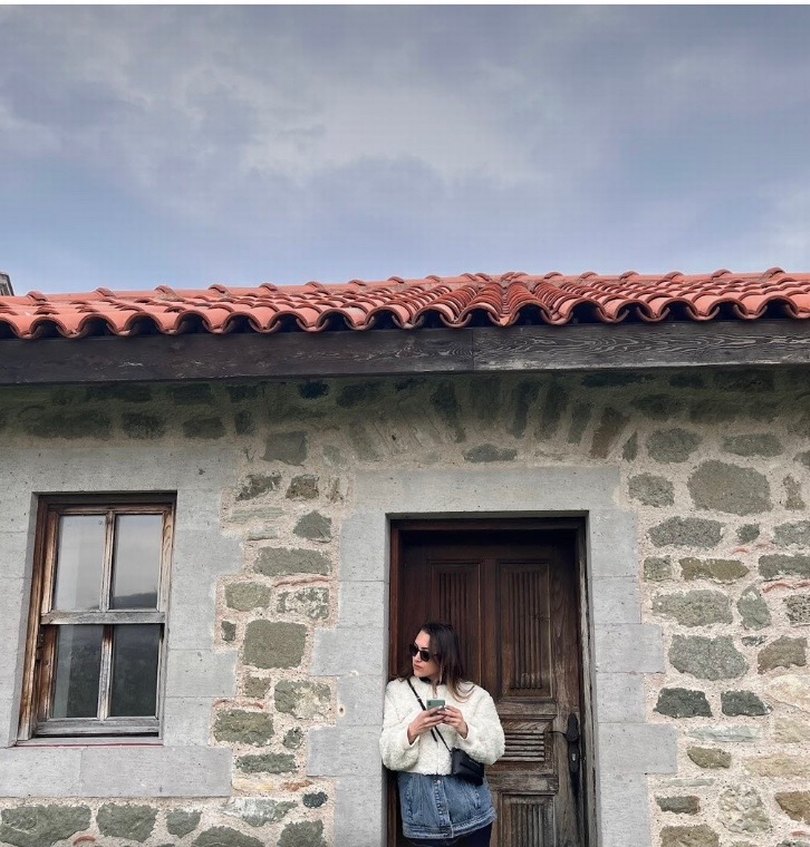 Beyaz Kürklü Midi Denim Ceket - Görsel 3